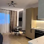 Honey Durrës